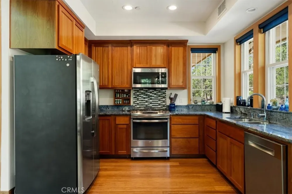 6200 Scherrer Dunsmuir, CA 96025