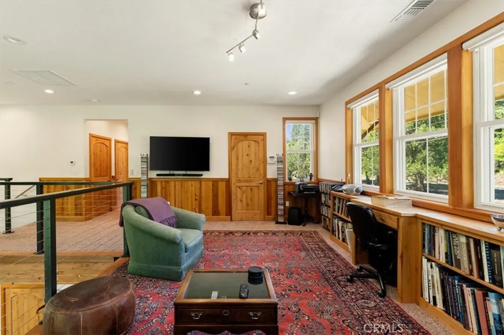 6200 Scherrer Dunsmuir, CA 96025