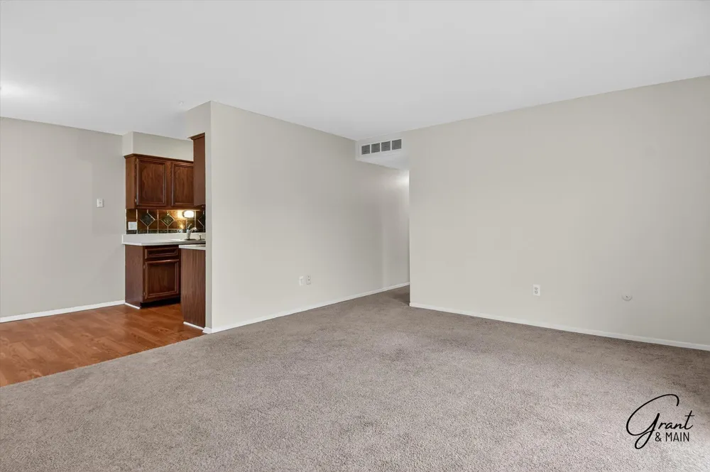 15834 Franklin Drive Clinton, MI 48038