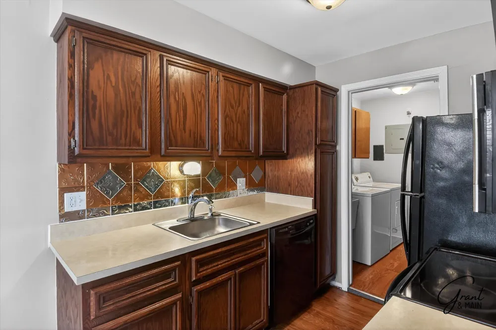 15834 Franklin Drive Clinton, MI 48038