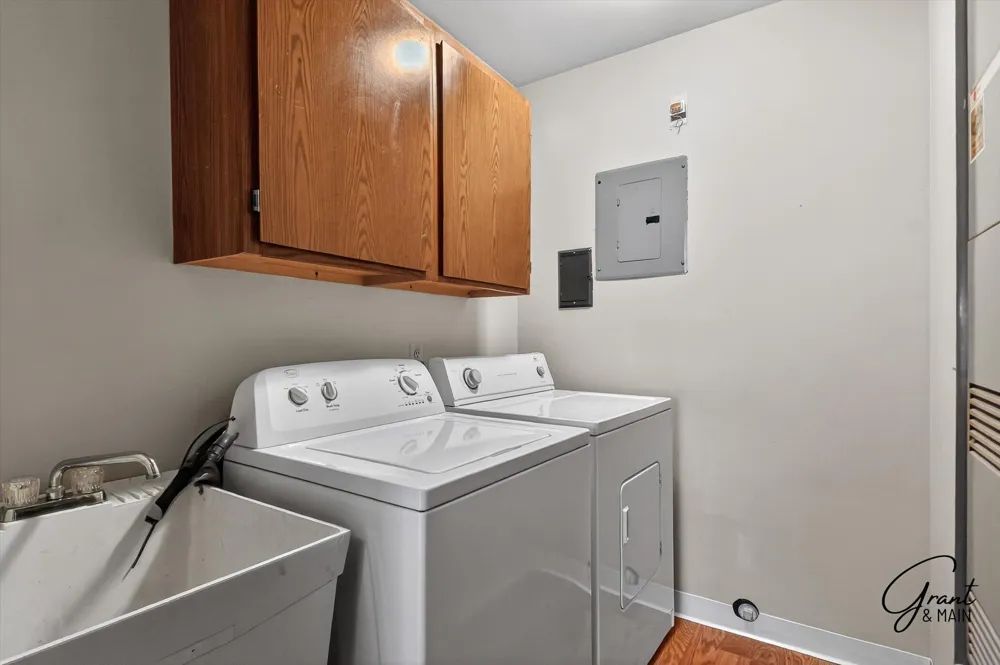 15834 Franklin Drive Clinton, MI 48038