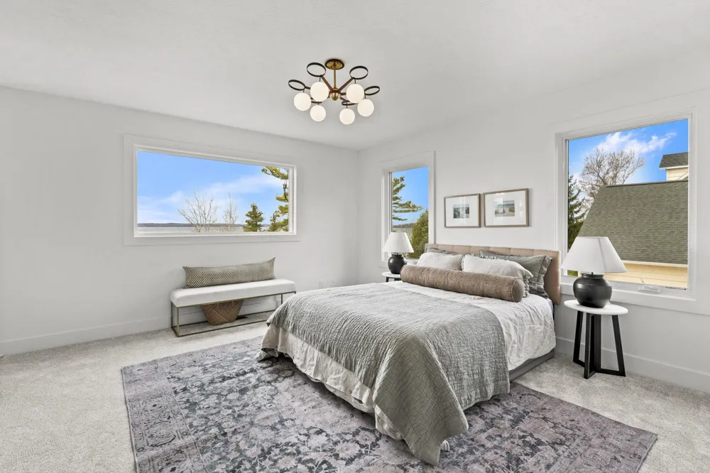 10191 Peninsula Drive Peninsula Township, MI 49686