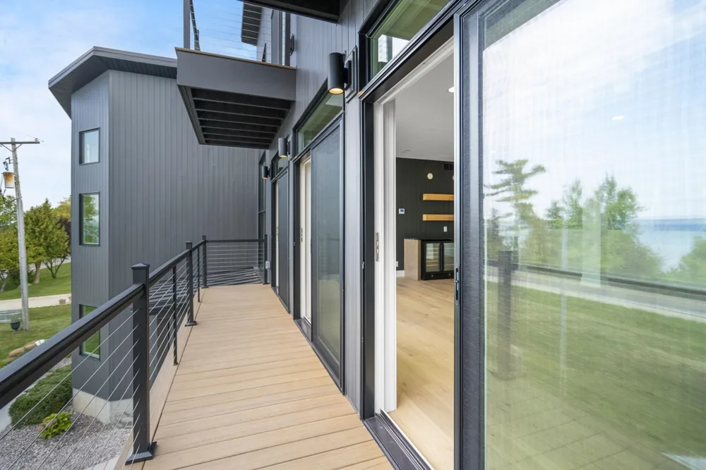 10191 Peninsula Drive Peninsula Township, MI 49686