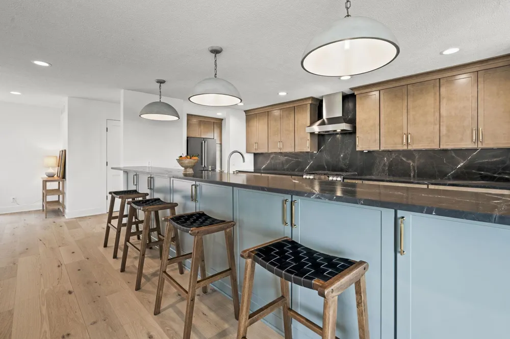 10191 Peninsula Drive Peninsula Township, MI 49686