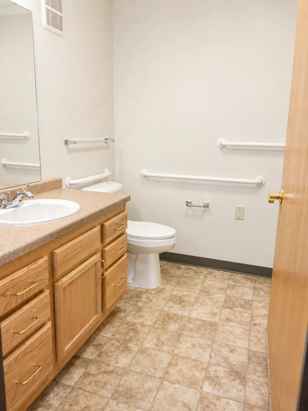 2107 Nobles Street #212 Worthington, MN 56187