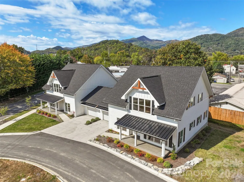 11 and 15 Riemar Lane Waynesville, NC 28786