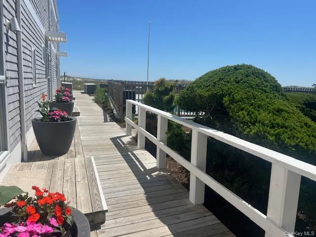 539 Dune Road #1A Westhampton, NY 11978