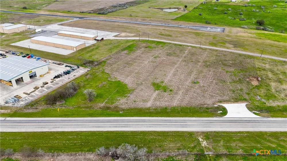 2700 Us-183 Gonzales, TX 78629