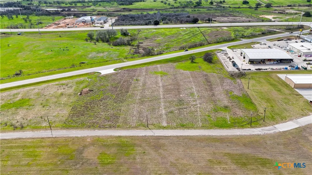 2700 Us-183 Gonzales, TX 78629