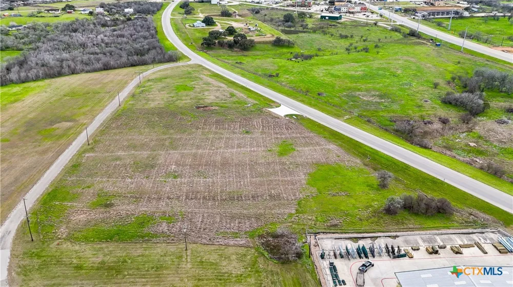 2700 Us-183 Gonzales, TX 78629