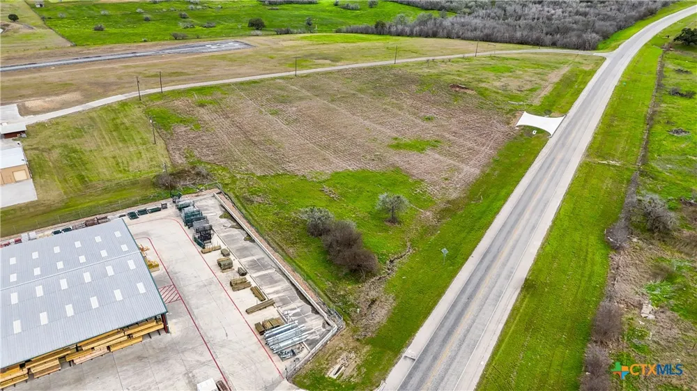2700 Us-183 Gonzales, TX 78629