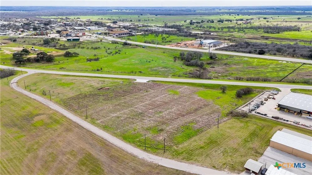 2700 Us-183 Gonzales, TX 78629
