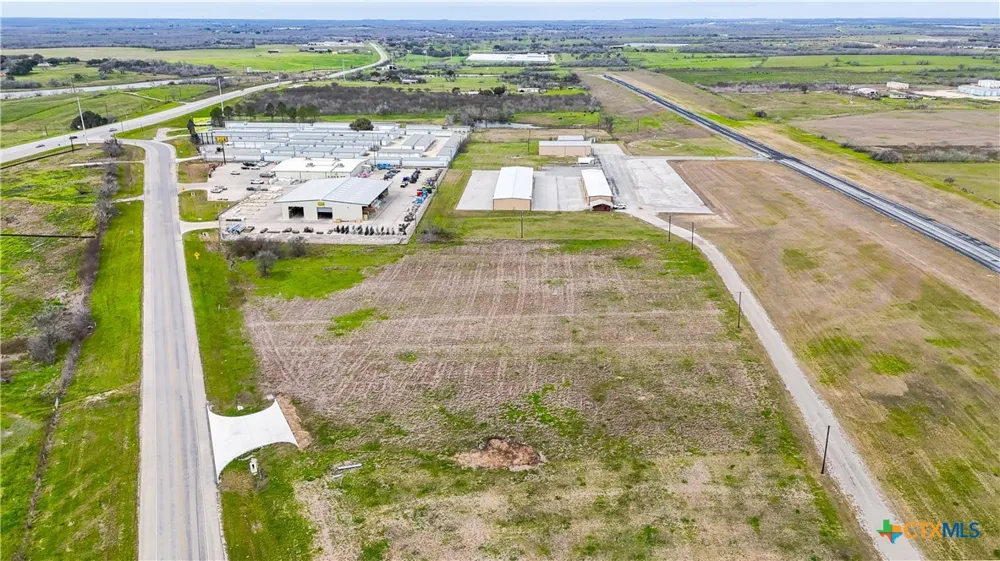 2700 Us-183 Gonzales, TX 78629