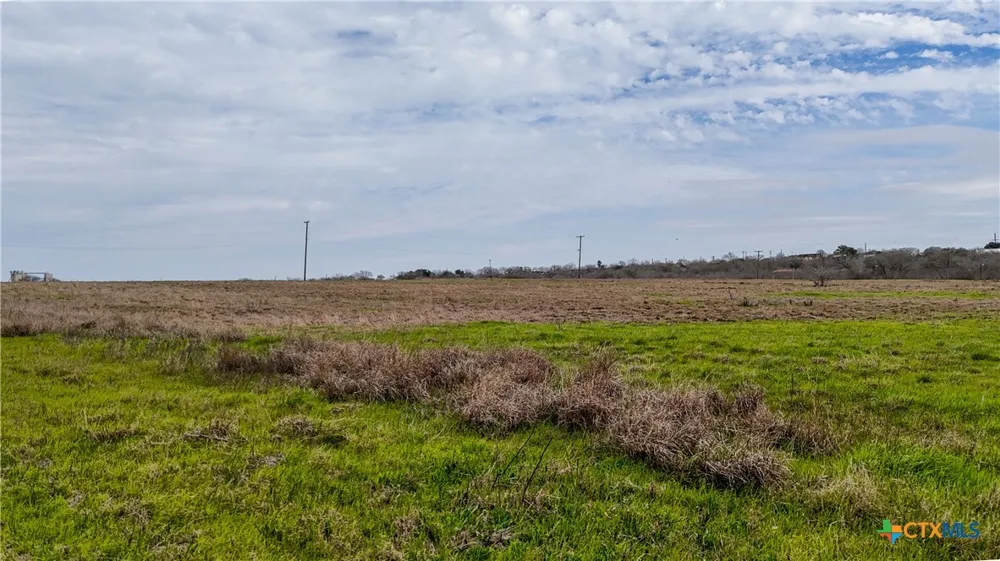 2700 Us-183 Gonzales, TX 78629