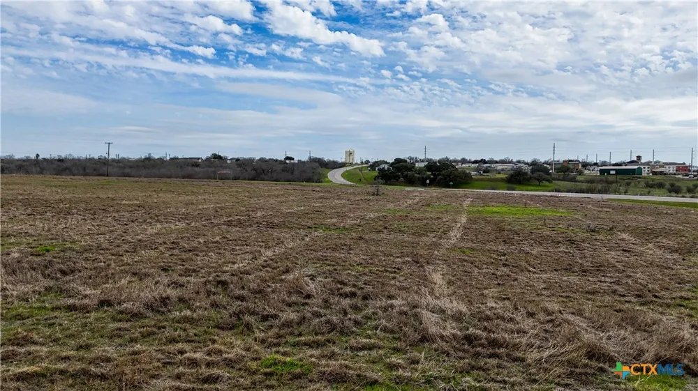 2700 Us-183 Gonzales, TX 78629