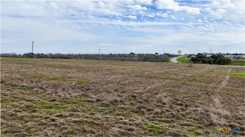 2700 Us-183 Gonzales, TX 78629
