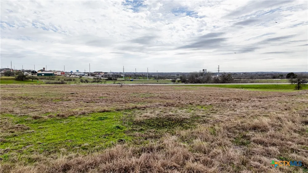 2700 Us-183 Gonzales, TX 78629