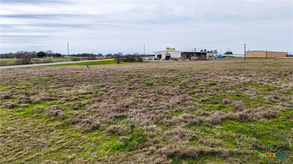 2700 Us-183 Gonzales, TX 78629