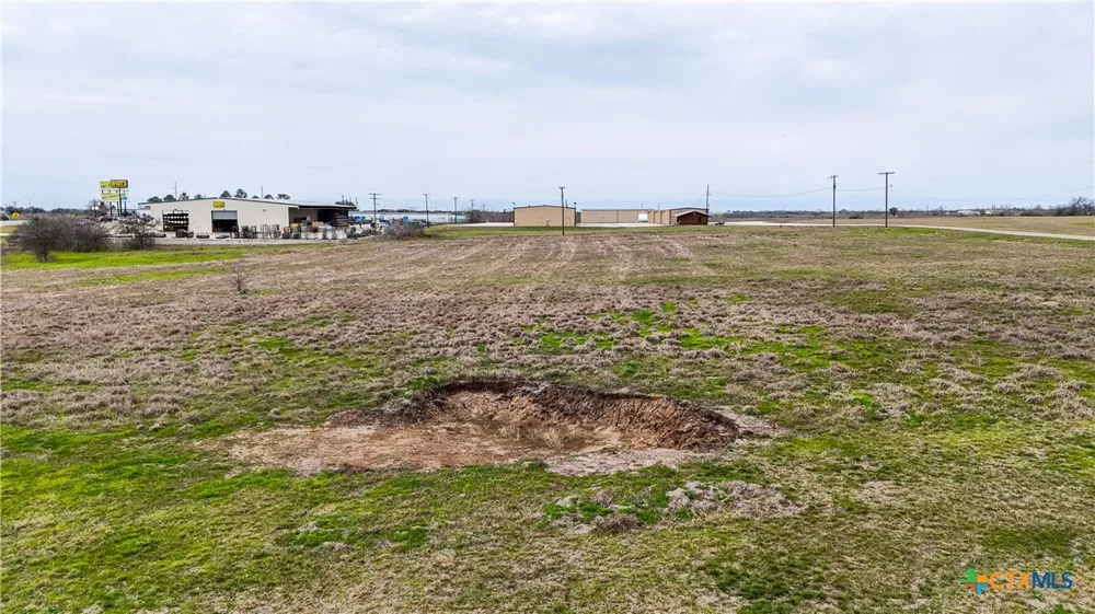 2700 Us-183 Gonzales, TX 78629