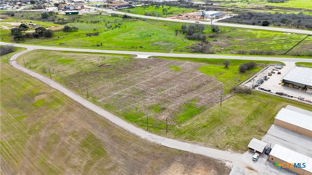 2700 Us-183 Gonzales, TX 78629