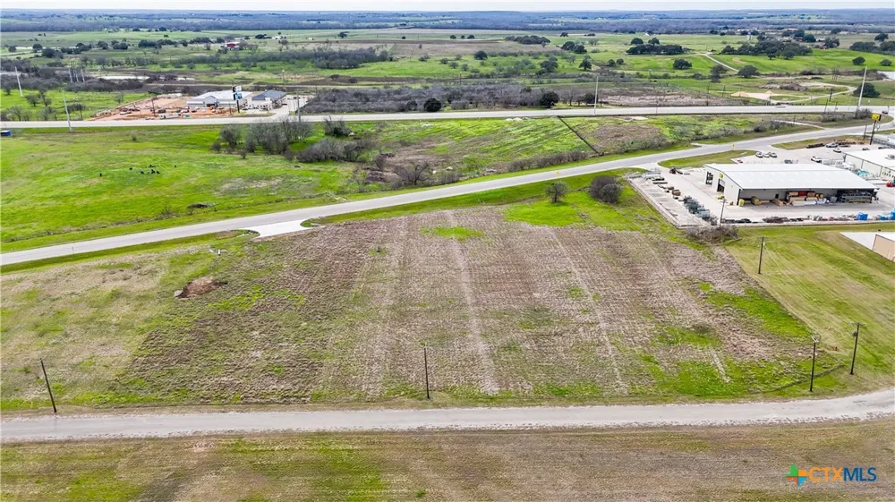 2700 Us-183 Gonzales, TX 78629