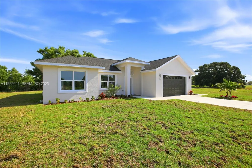 1313 Blue Heron Drive Sebring, FL 33876