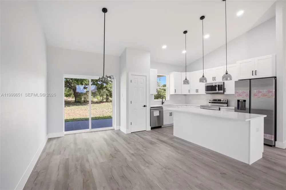 1313 Blue Heron Drive Sebring, FL 33876