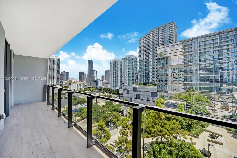 88 SW 7th St #1009 Miami, FL 33130