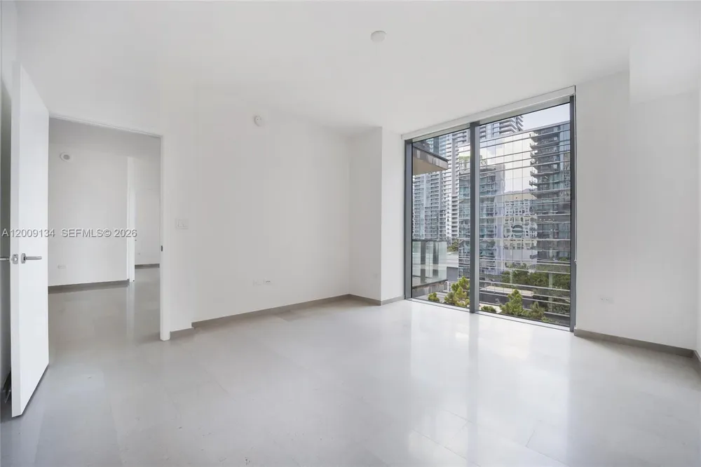 88 SW 7th St #1009 Miami, FL 33130