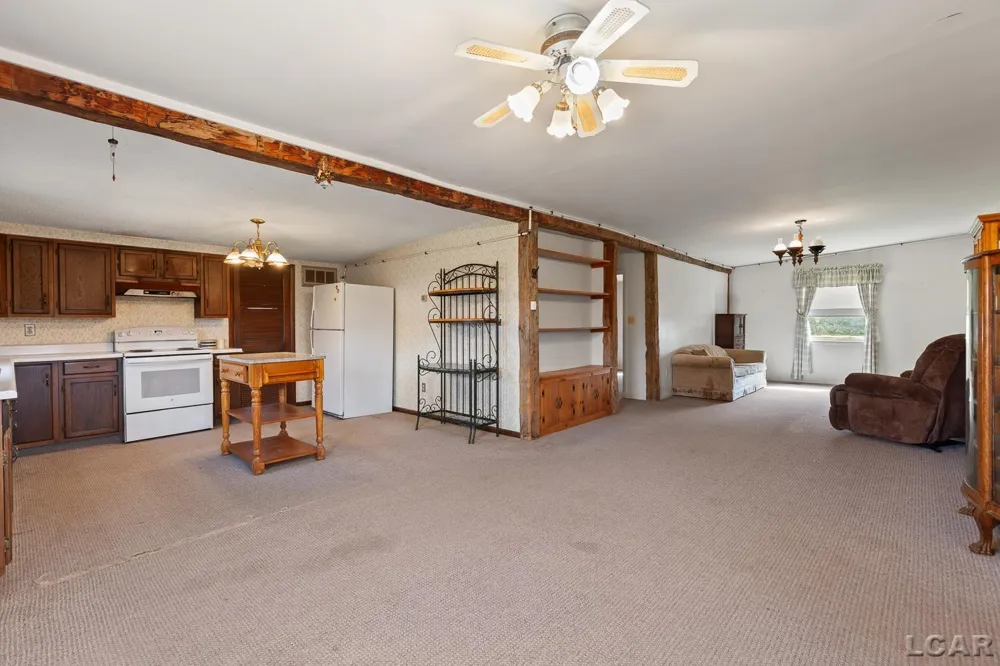 8720 Sharon Hollow Road Manchester Township, MI 48158