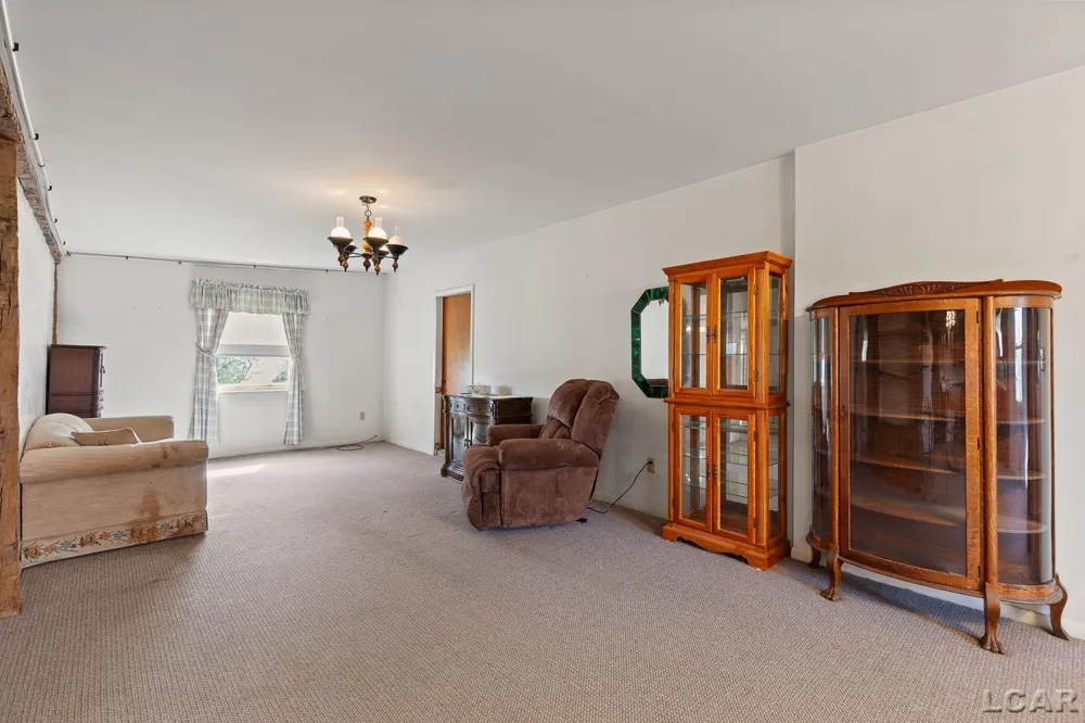 8720 Sharon Hollow Road Manchester Township, MI 48158