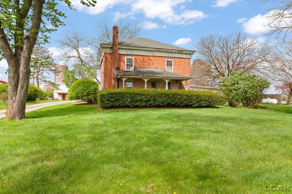 8720 Sharon Hollow Road Manchester Township, MI 48158