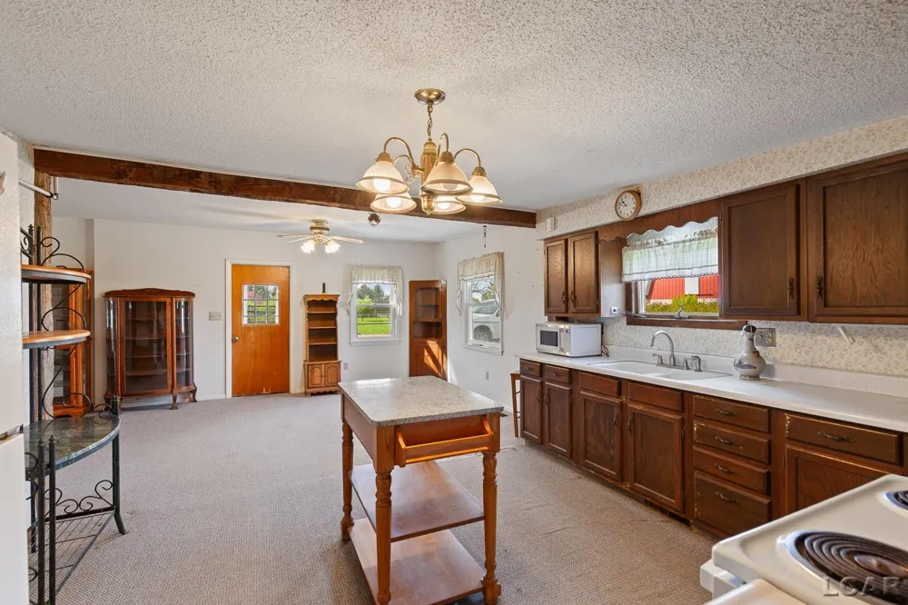 8720 Sharon Hollow Road Manchester Township, MI 48158