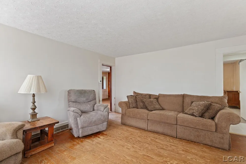 8720 Sharon Hollow Road Manchester Township, MI 48158