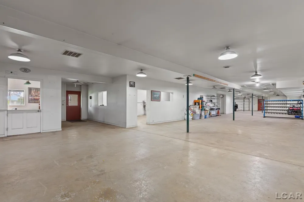 8720 Sharon Hollow Road Manchester Township, MI 48158