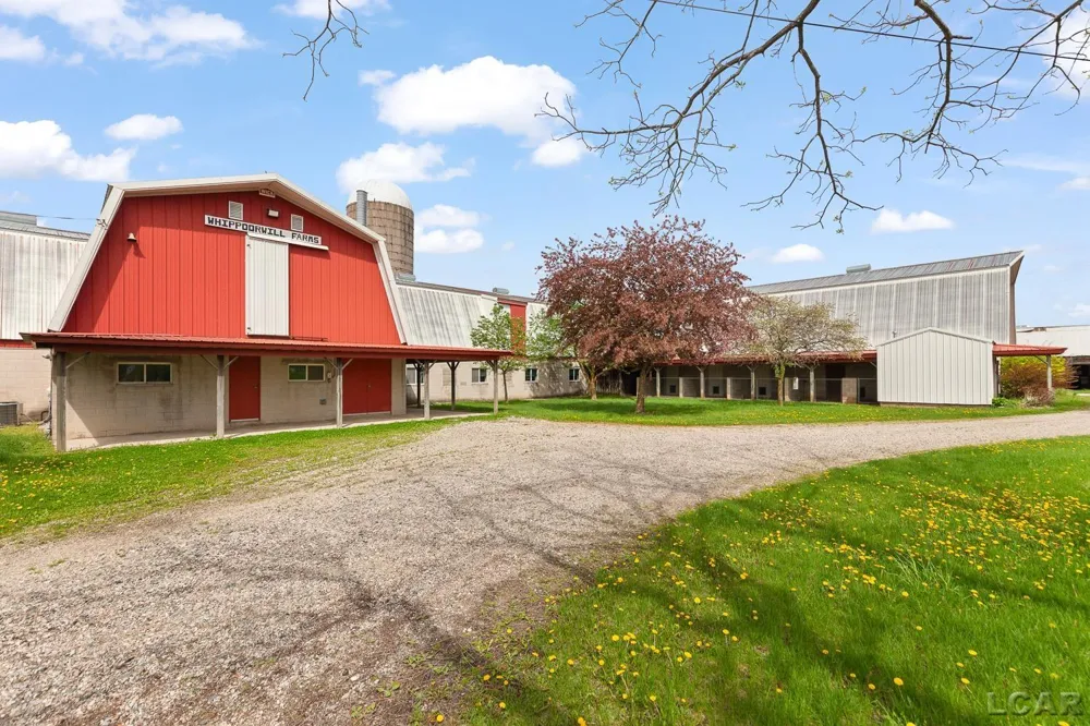 8720 Sharon Hollow Road Manchester Township, MI 48158