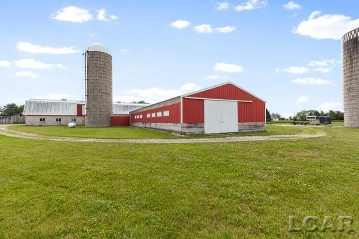 8720 Sharon Hollow Road Manchester Township, MI 48158