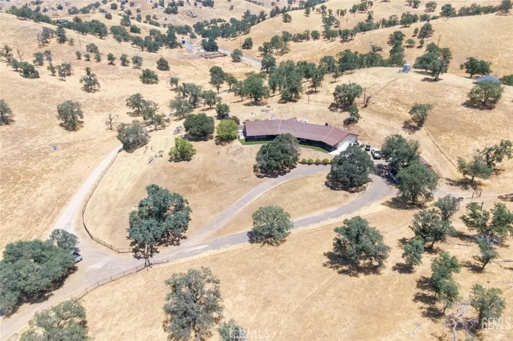 3001 Woody Granite Bakersfield, CA 93308