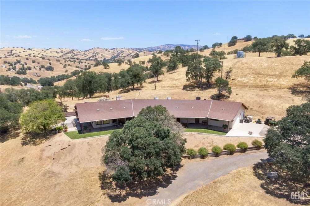 3001 Woody Granite Bakersfield, CA 93308