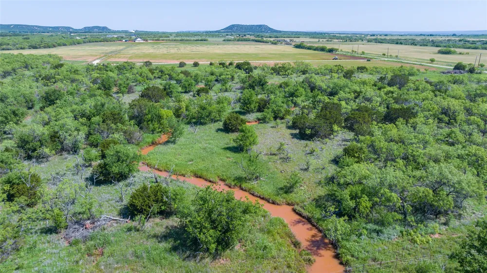 204 CR 180 Ovalo, TX 79541