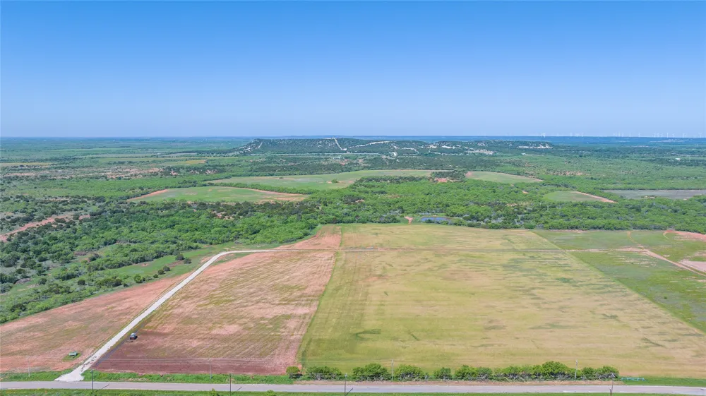 204 CR 180 Ovalo, TX 79541
