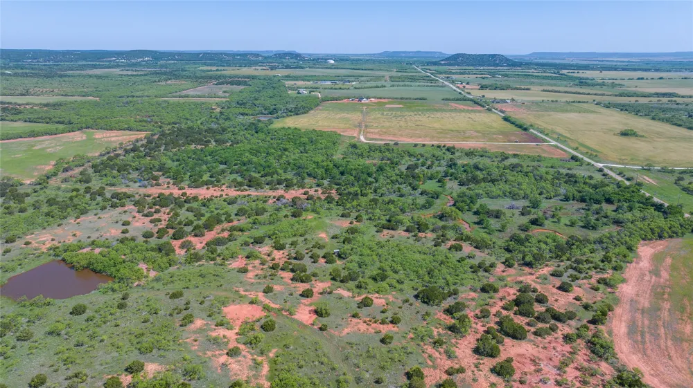 204 CR 180 Ovalo, TX 79541