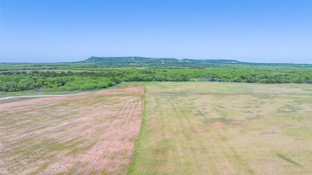 204 CR 180 Ovalo, TX 79541
