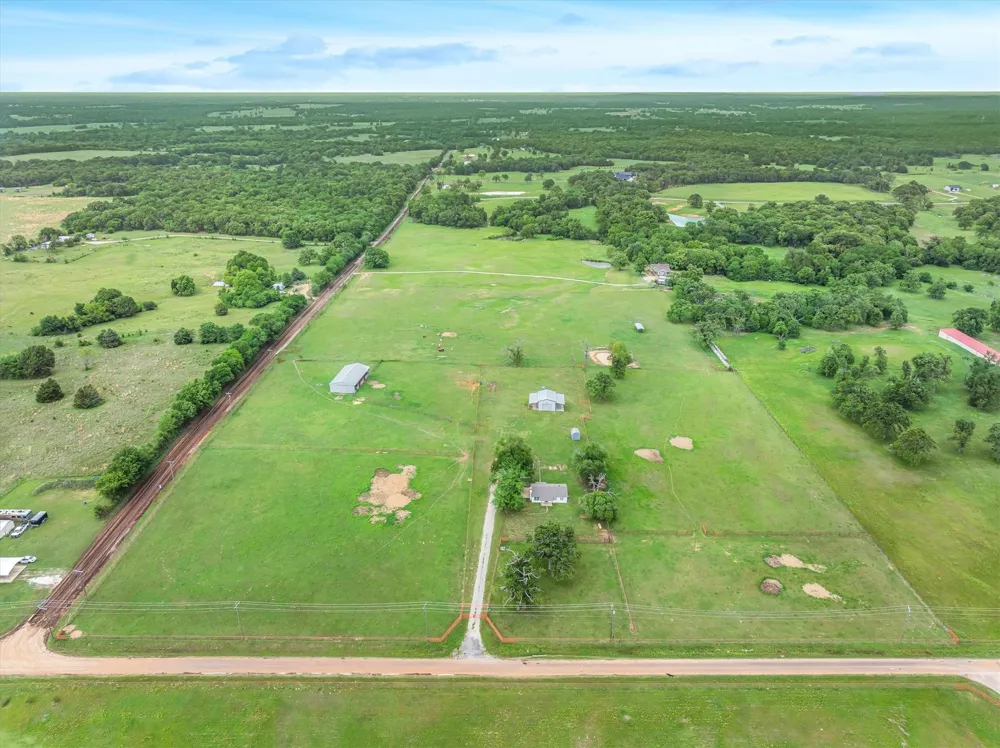 10266 County Road 1200 Athens, TX 75751