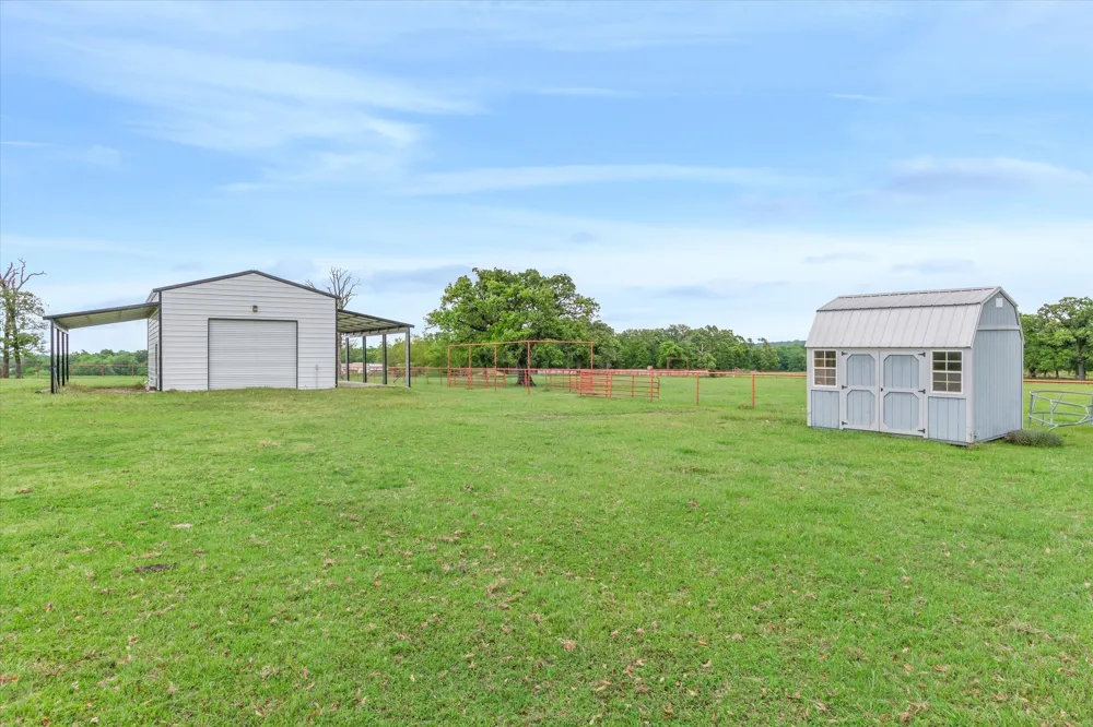 10266 County Road 1200 Athens, TX 75751