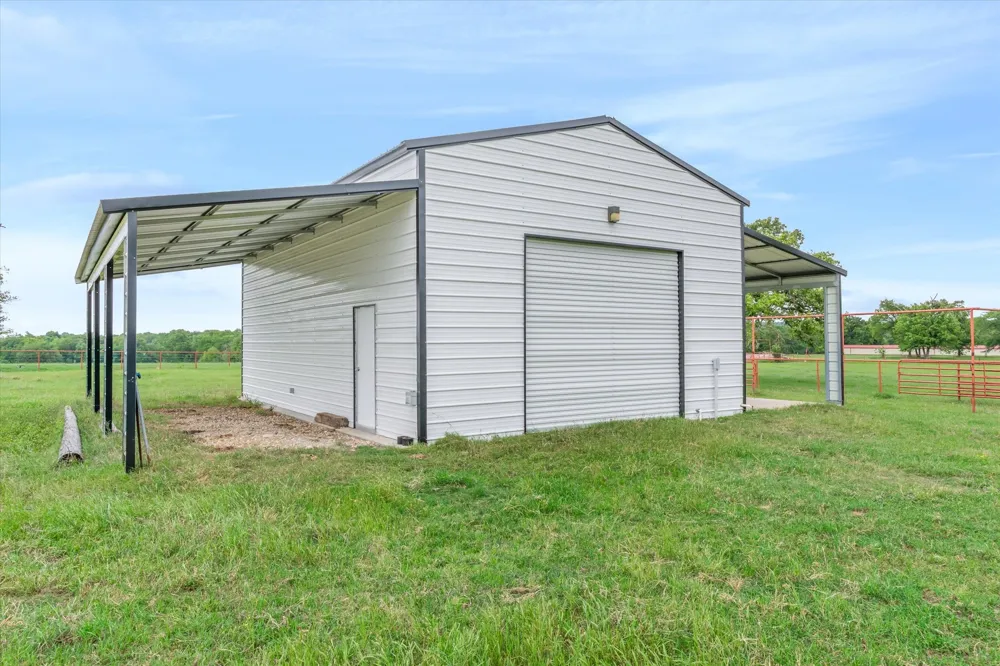 10266 County Road 1200 Athens, TX 75751