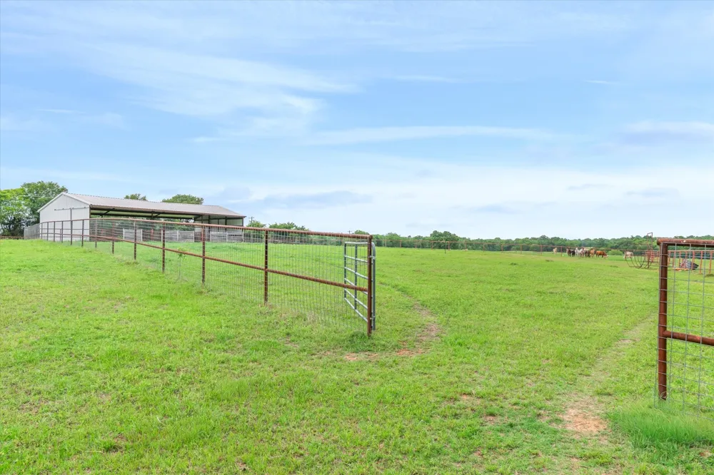 10266 County Road 1200 Athens, TX 75751