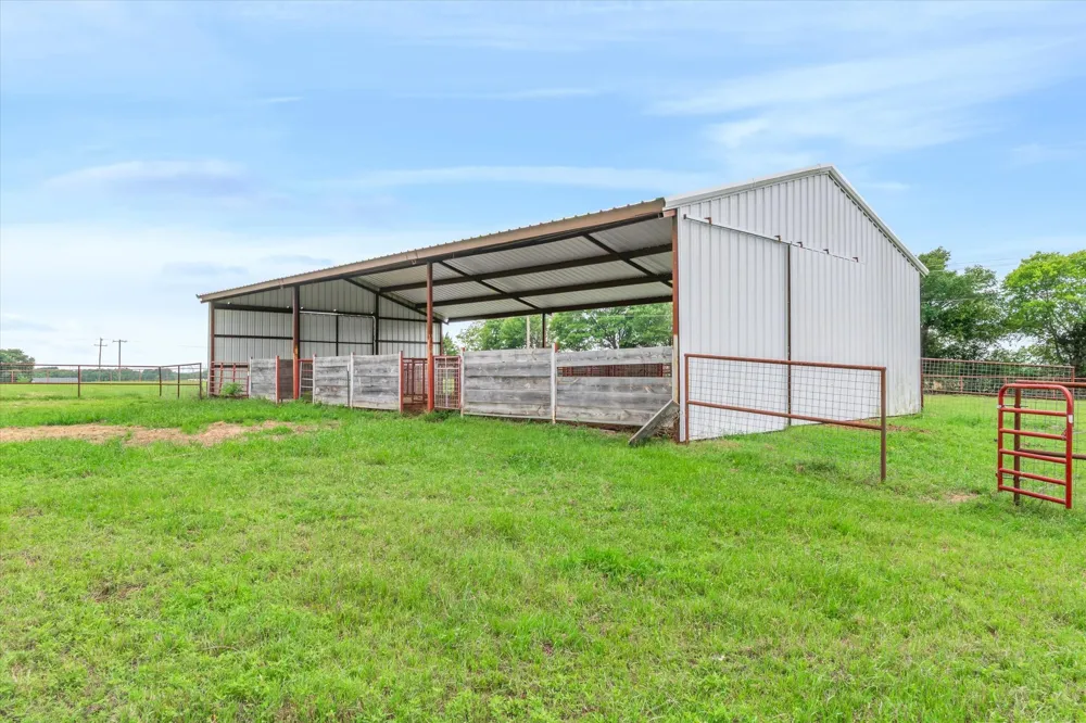 10266 County Road 1200 Athens, TX 75751