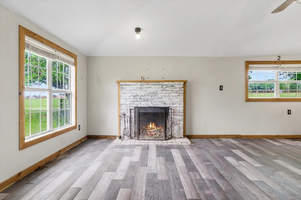 10266 County Road 1200 Athens, TX 75751