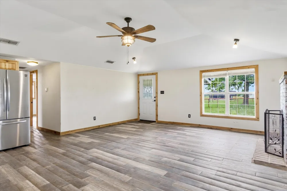 10266 County Road 1200 Athens, TX 75751